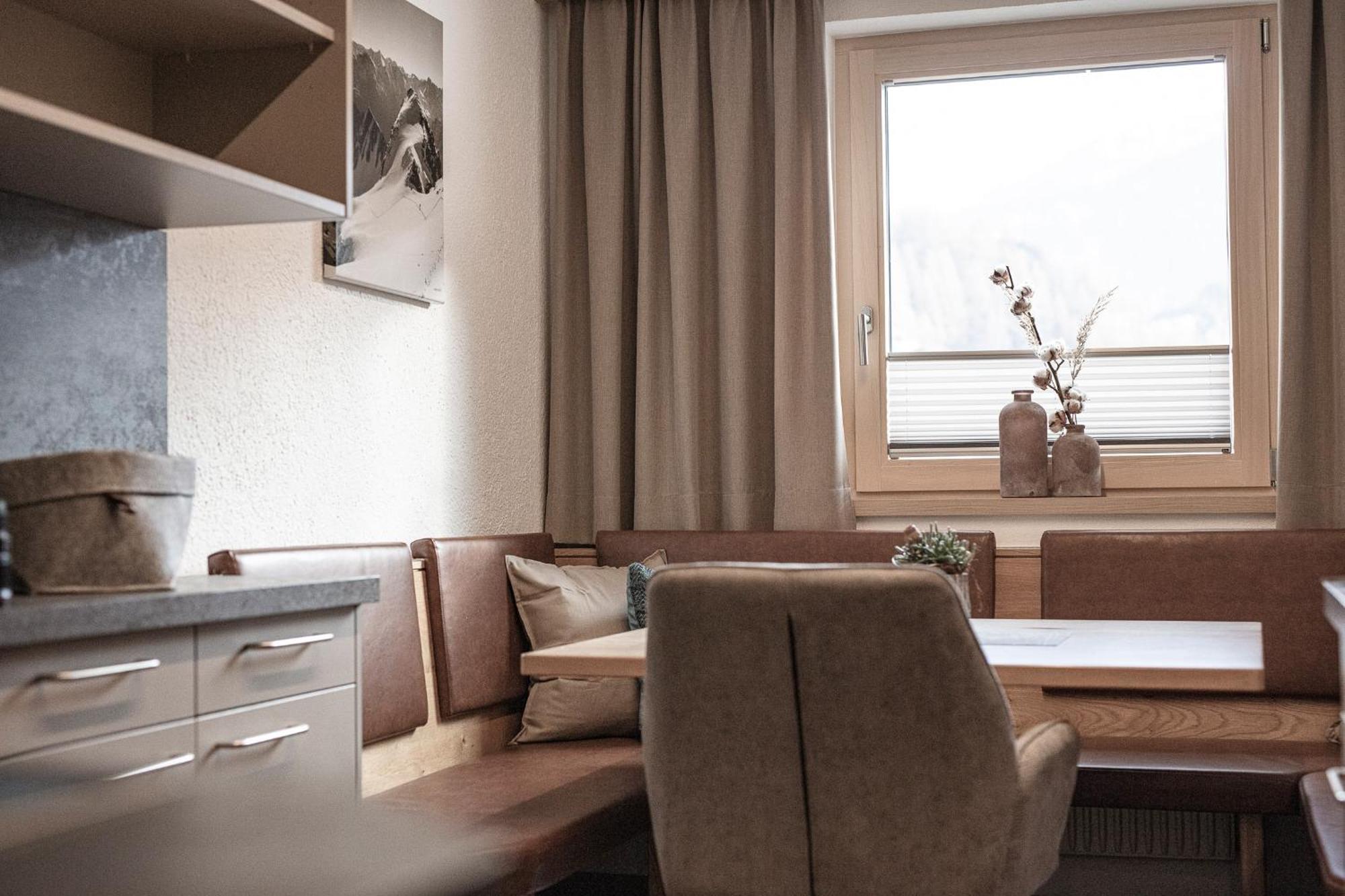 Gustls Ferienhaeusl Apartman Sölden Kültér fotó