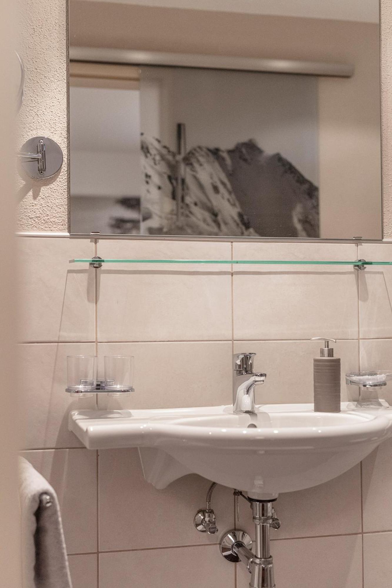 Gustls Ferienhaeusl Apartman Sölden Kültér fotó